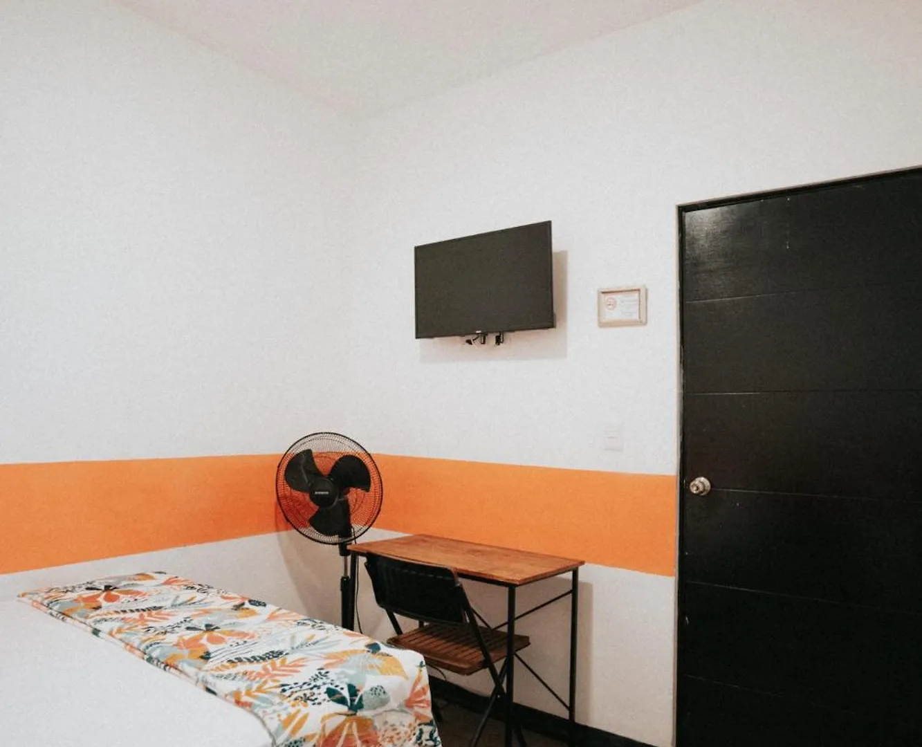 Tequila Sunrise Hostel Guatemala City